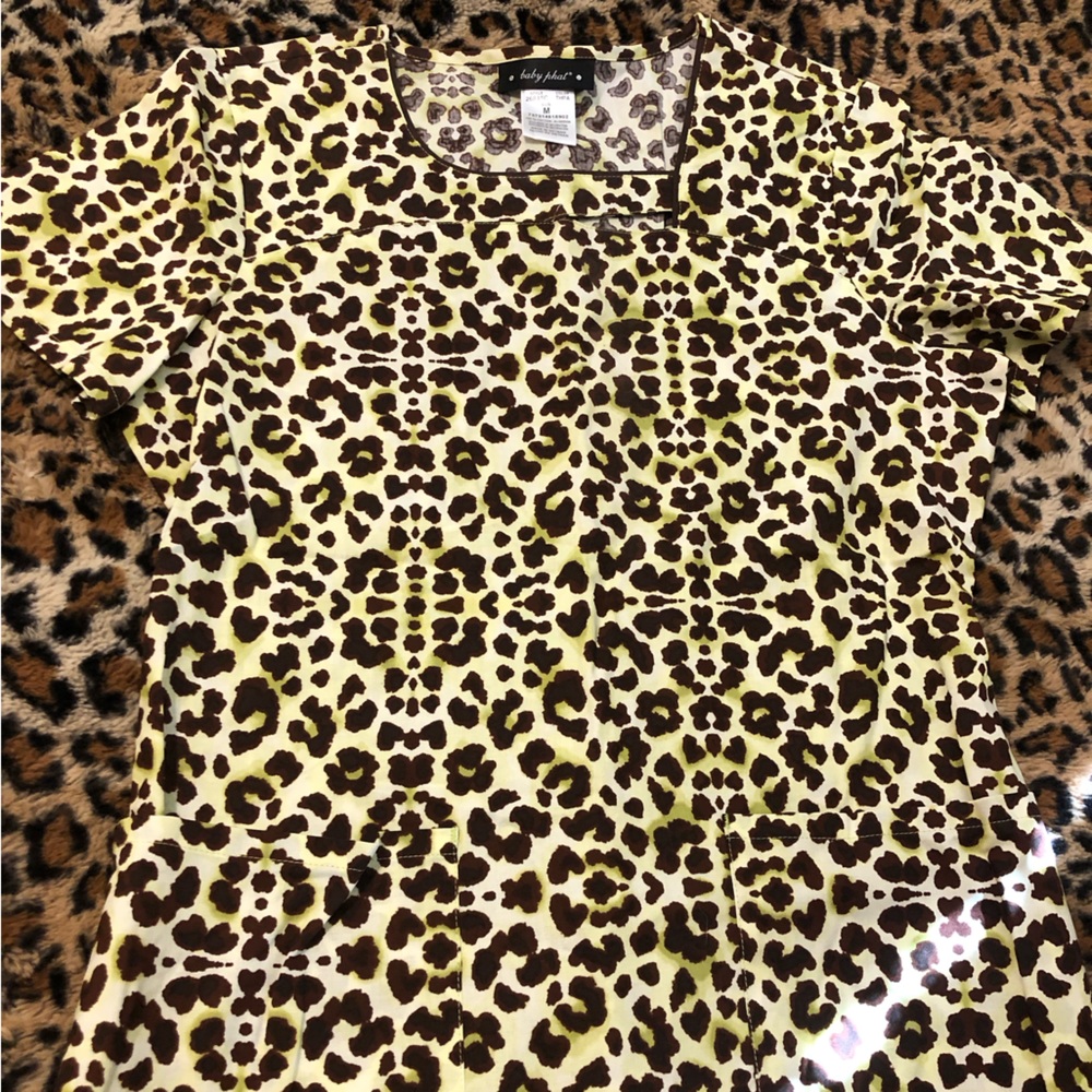 WOMENS size medium scrub top
